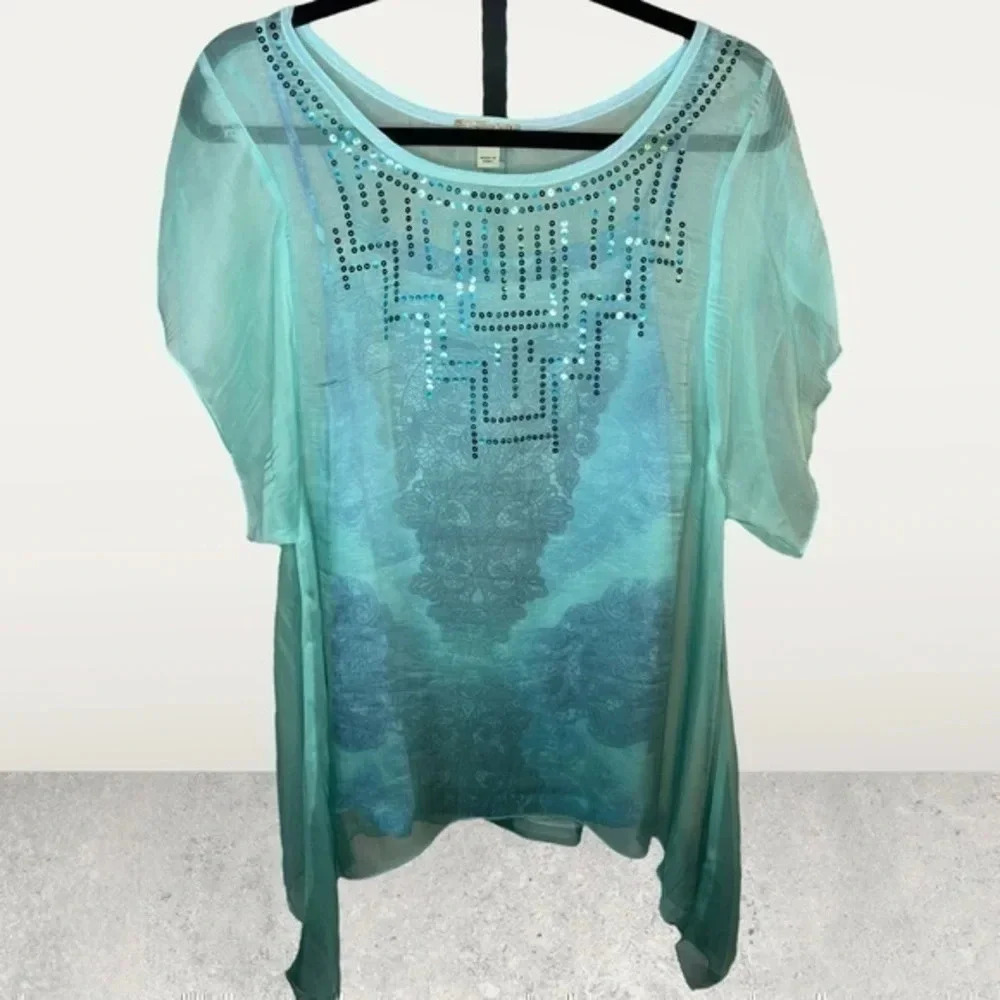 Women’s Live and Let Live size large, sequined top with cami teal and blues